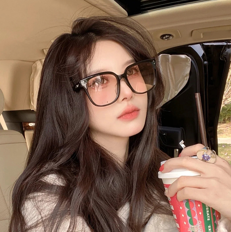 نظارات شمسية UV400 للنساء نظار - مراجعة Street Fashion Shoot وسعره