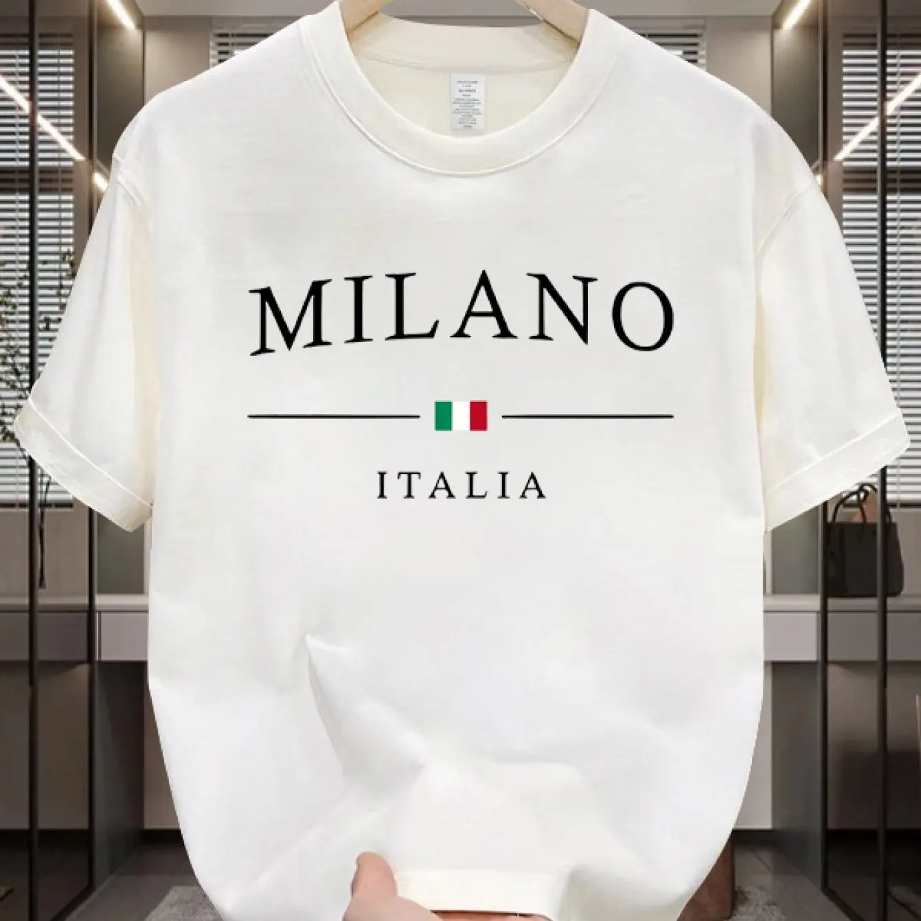 تي شيرت رجالي من ميلانو إيطالي - مراجعة Street Fashion Milan وسعره