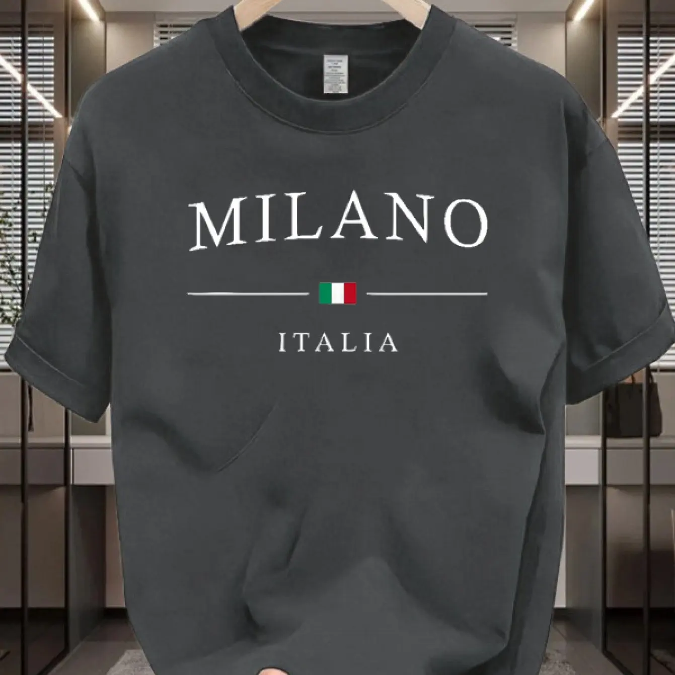 تي شيرت رجالي من ميلانو إيطالي - مراجعة Street Fashion Milan وسعره