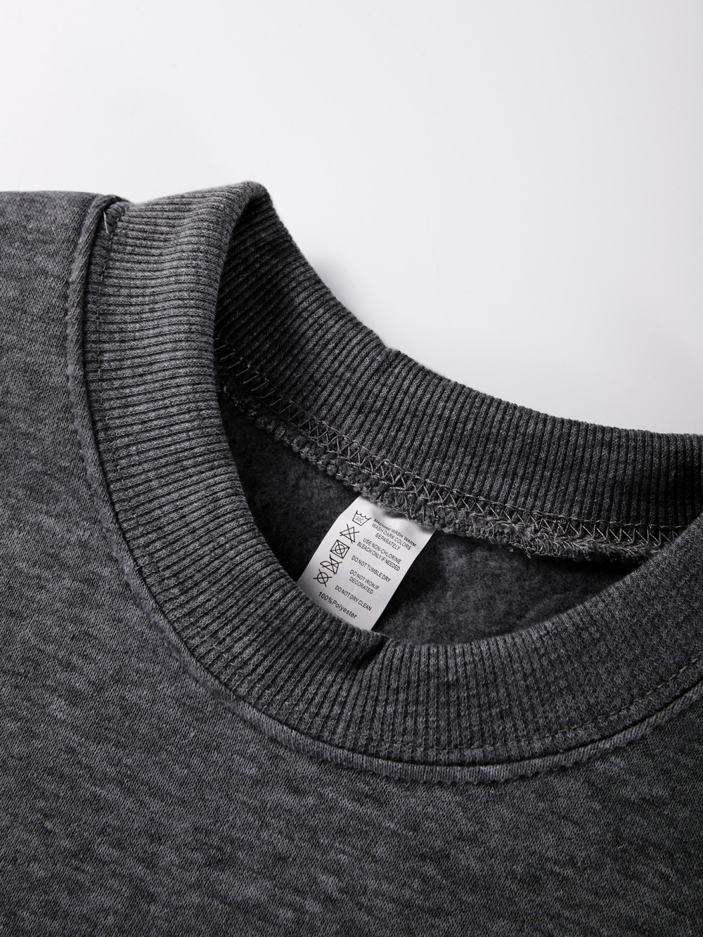 بروكلين 1977 الإبداعية المطبوع - مراجعة Oversized Crewneck Fleece وسعره