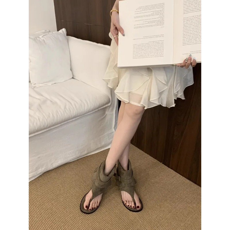 صنادل نسائية عصرية مفتوحة الأص - مراجعة Street Fashion Rome 2026 وسعره