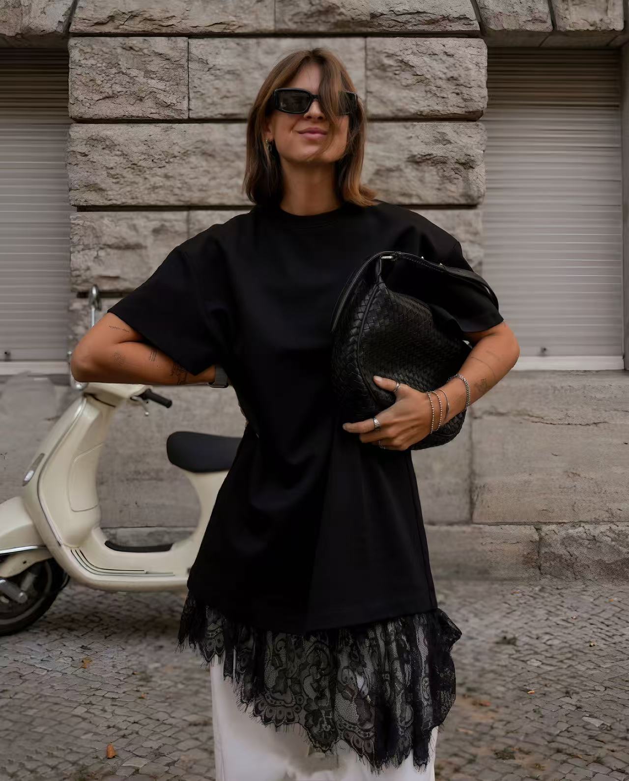 تي شيرت نسائي فضفاض بأكمام نصف - مراجعة Longline Tee Oversized وسعره